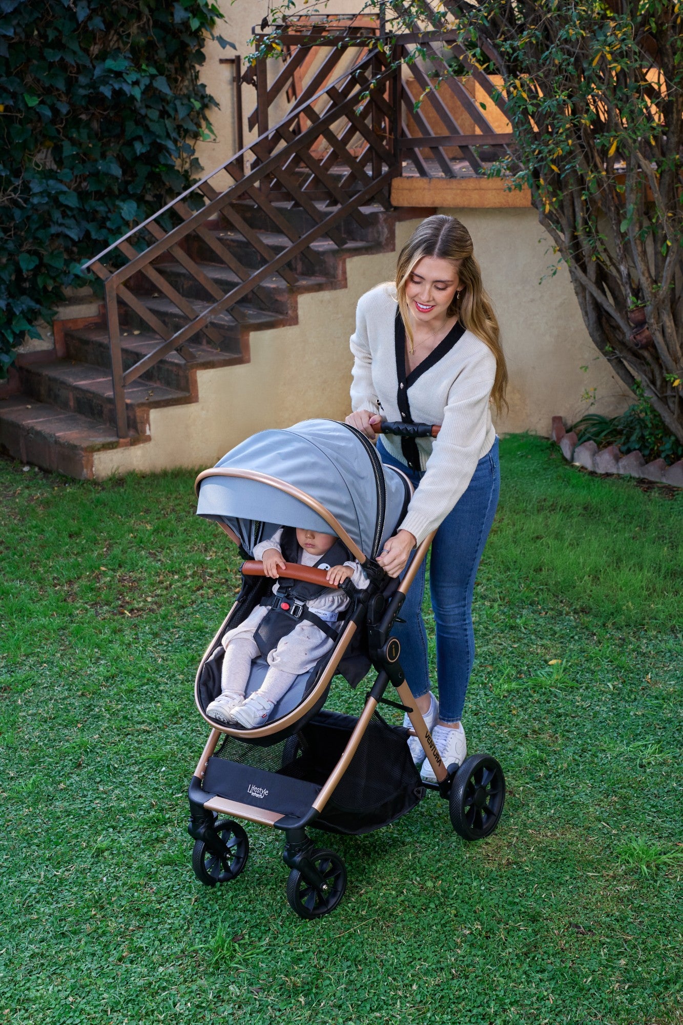 Carriola Travel System Con Base Ventura Lifestyle By Infanti Color Gris